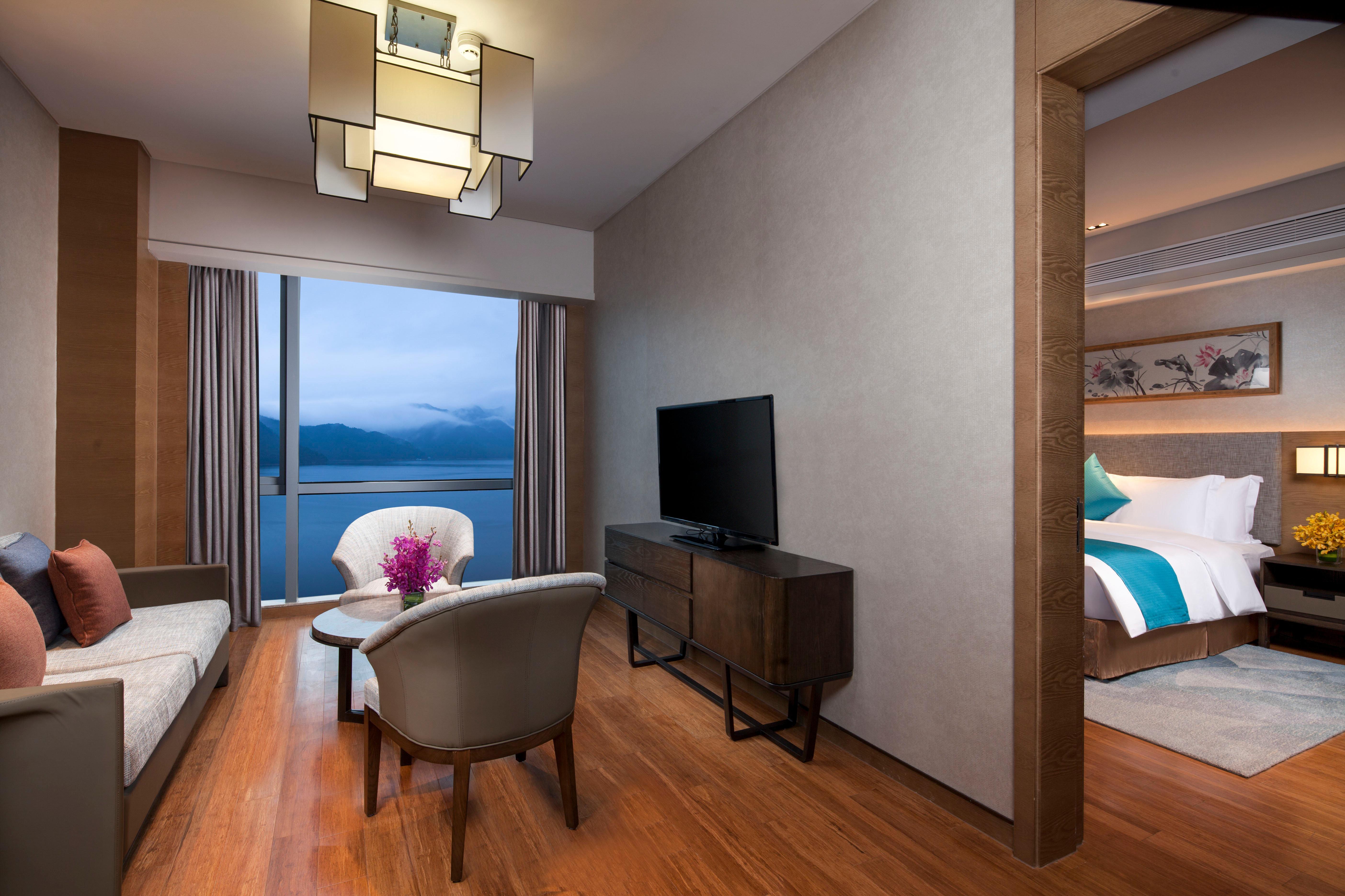 Crowne Plaza Hangzhou Thousand Island Lake By Ihg Jiande Bagian luar foto