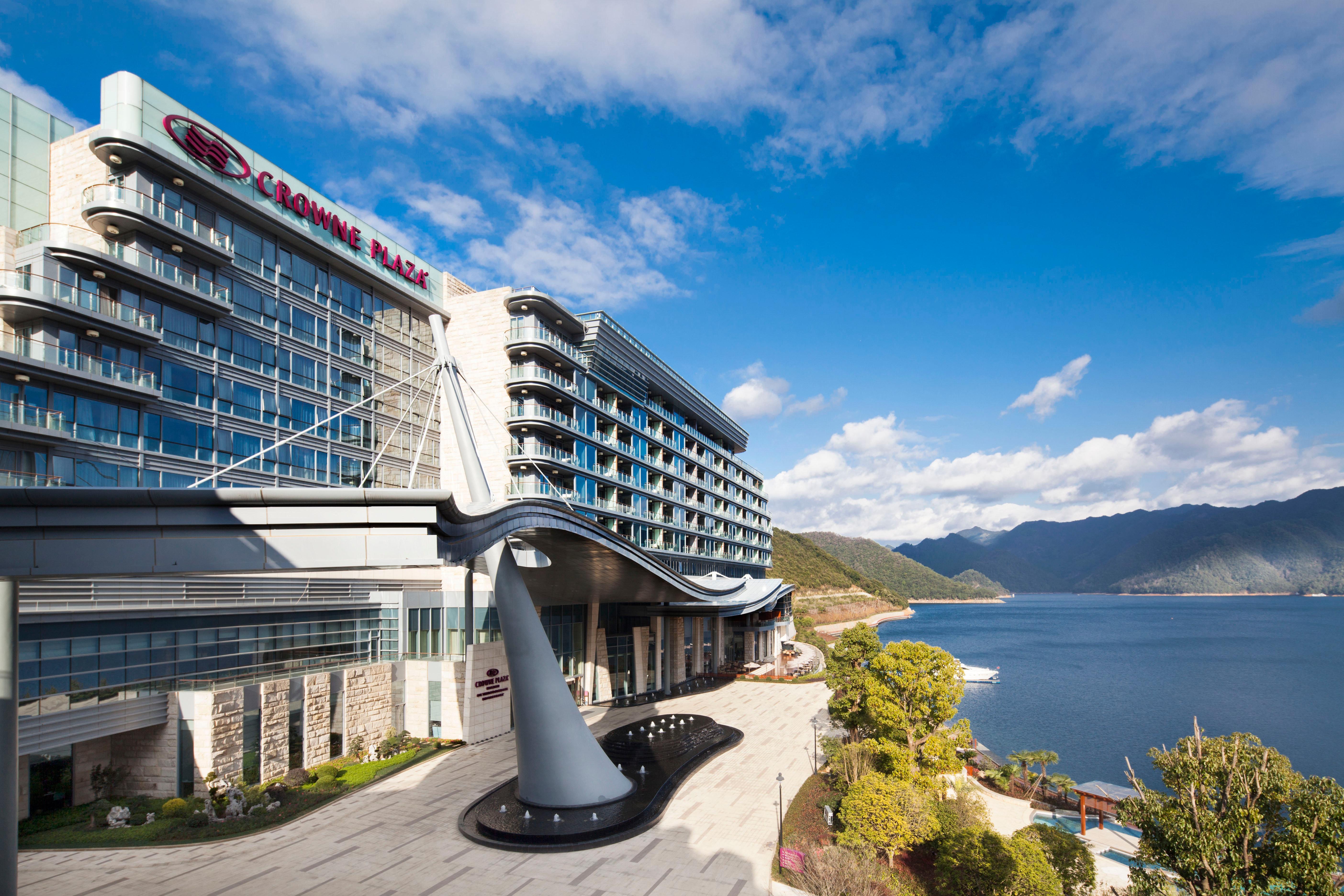 Crowne Plaza Hangzhou Thousand Island Lake By Ihg Jiande Bagian luar foto