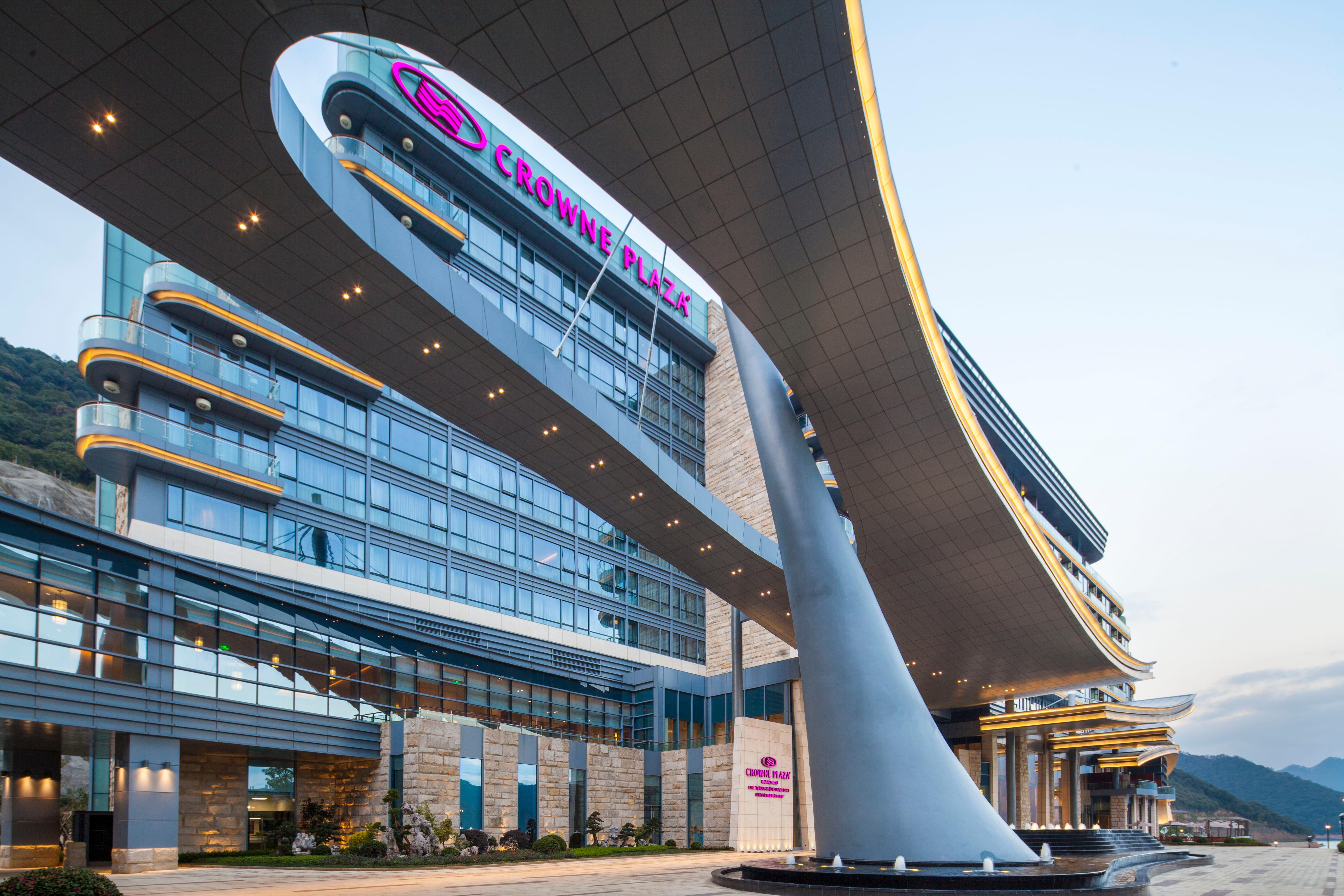 Crowne Plaza Hangzhou Thousand Island Lake By Ihg Jiande Bagian luar foto